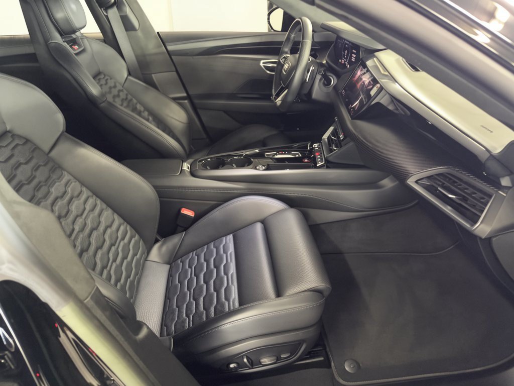 Certified 2023 Audi RS e-tron GT w/ Carbon Performance Package AWD/4WD image 30