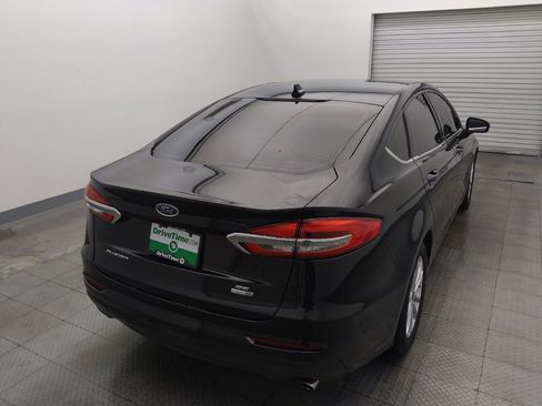 Used 2020 Ford Fusion SE FWD image 7