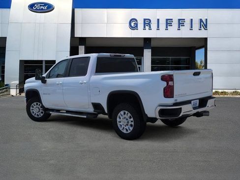 Used 2025 Chevrolet Silverado 2500 LT AWD/4WD image 9