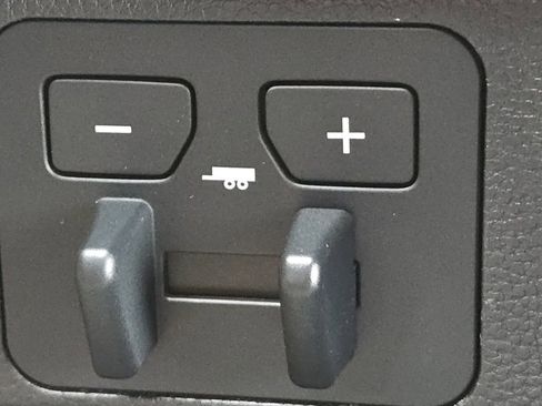 New 2026 Toyota Tundra SR5 image 11