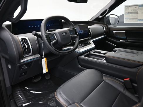 New 2025 Ford Expedition Tremor image 28