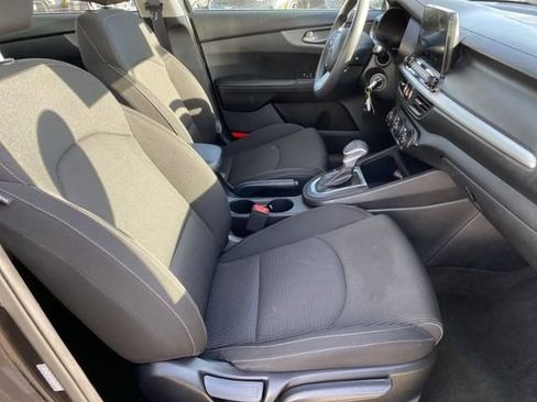 Certified 2021 Kia Forte LXS image 33