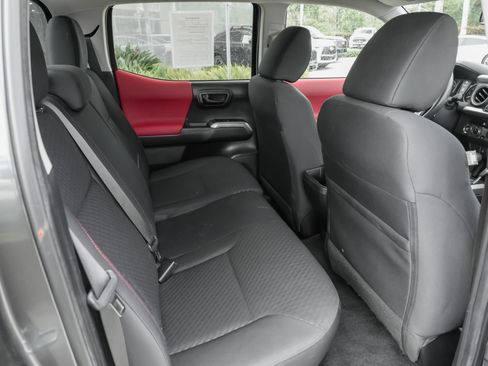 Used 2023 Toyota Tacoma SR5 AWD/4WD image 37