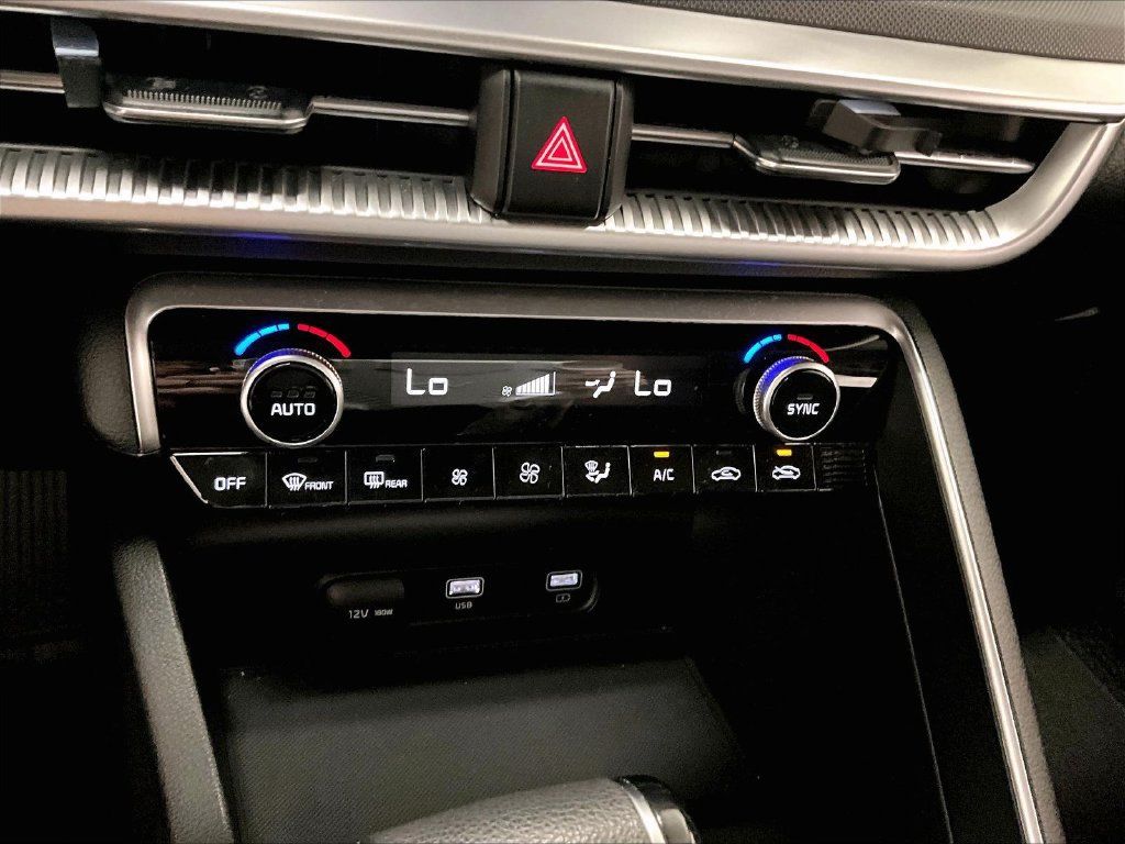 Used 2022 Kia K5 LXS FWD image 15