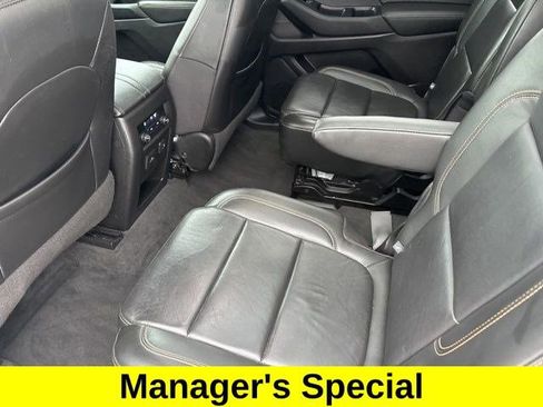 Used 2020 Chevrolet Traverse RS image 33