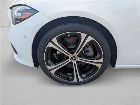 Used 2025 Mercedes-Benz C 300 Sedan image 16