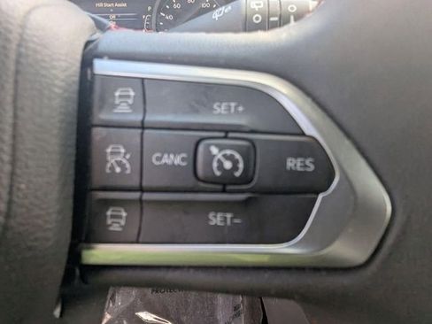 Used 2025 Jeep Compass Trailhawk AWD/4WD image 20