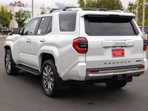 New 2026 Toyota 4Runner 4WD image 7