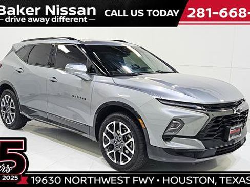 Used 2025 Chevrolet Blazer RS FWD image 1