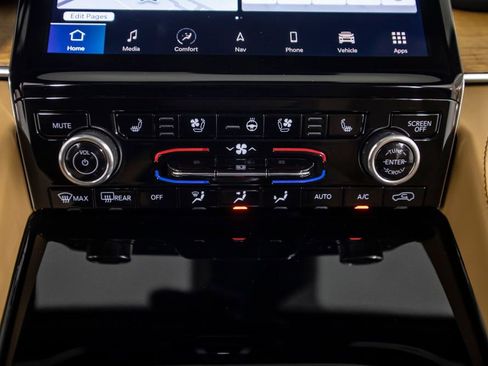 Used 2023 Jeep Grand Cherokee Summit image 32