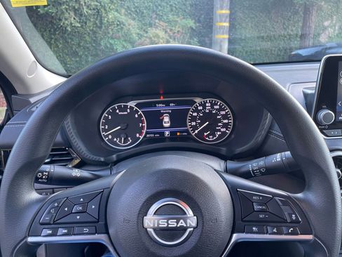 Used 2025 Nissan Sentra SV image 25