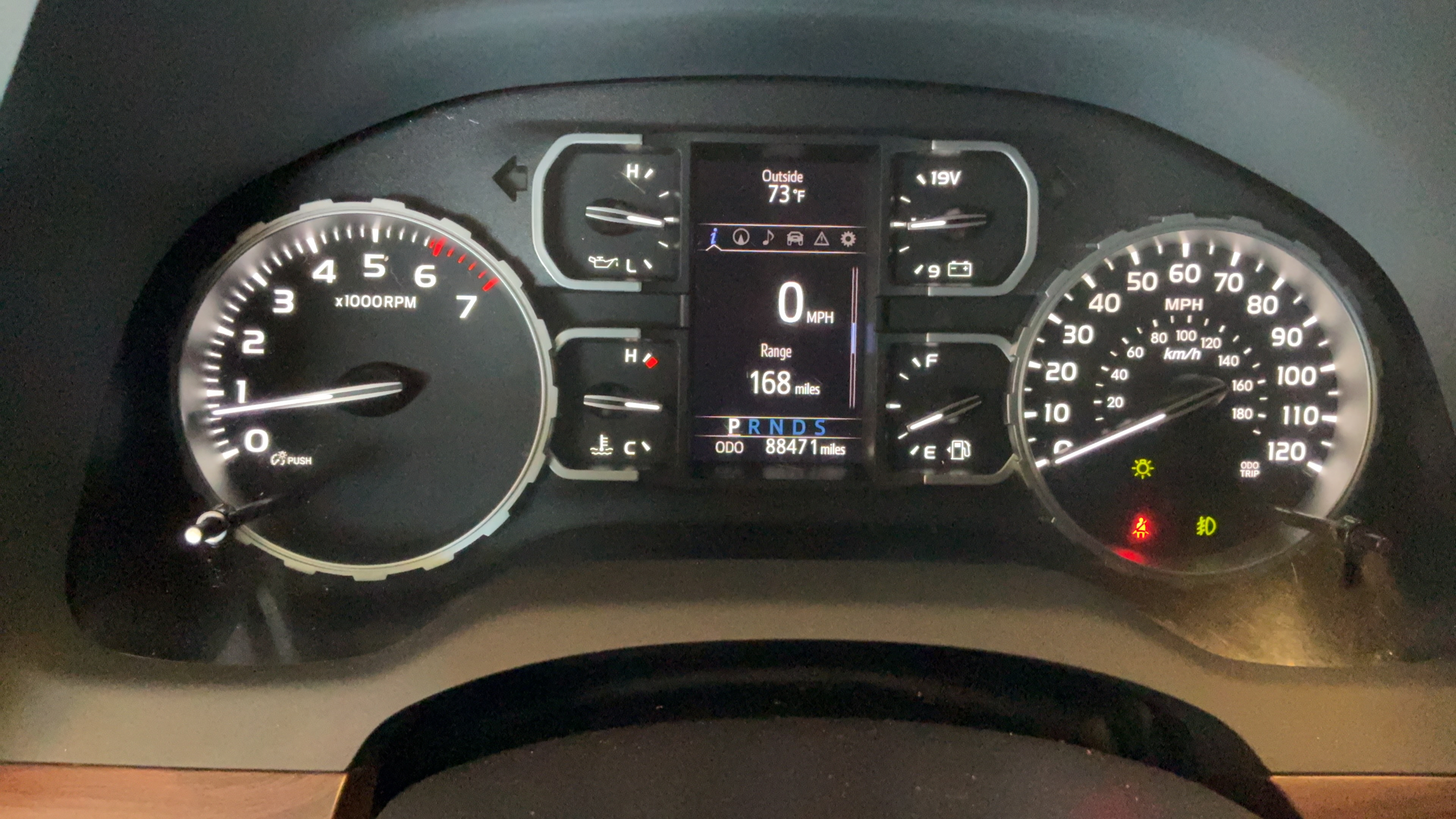 Used 2018 Toyota Tundra Limited w/ Limited Premium Package AWD/4WD image 10