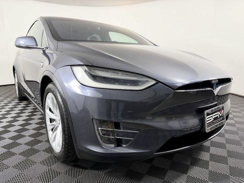 Used 2018 Tesla Model X 75D AWD/4WD image 6
