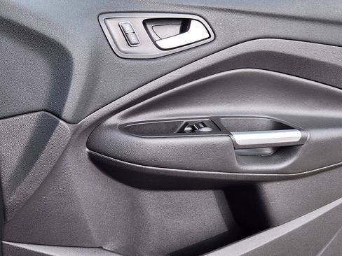 Used 2015 Ford Escape Titanium w/ Equipment Group 301A image 15