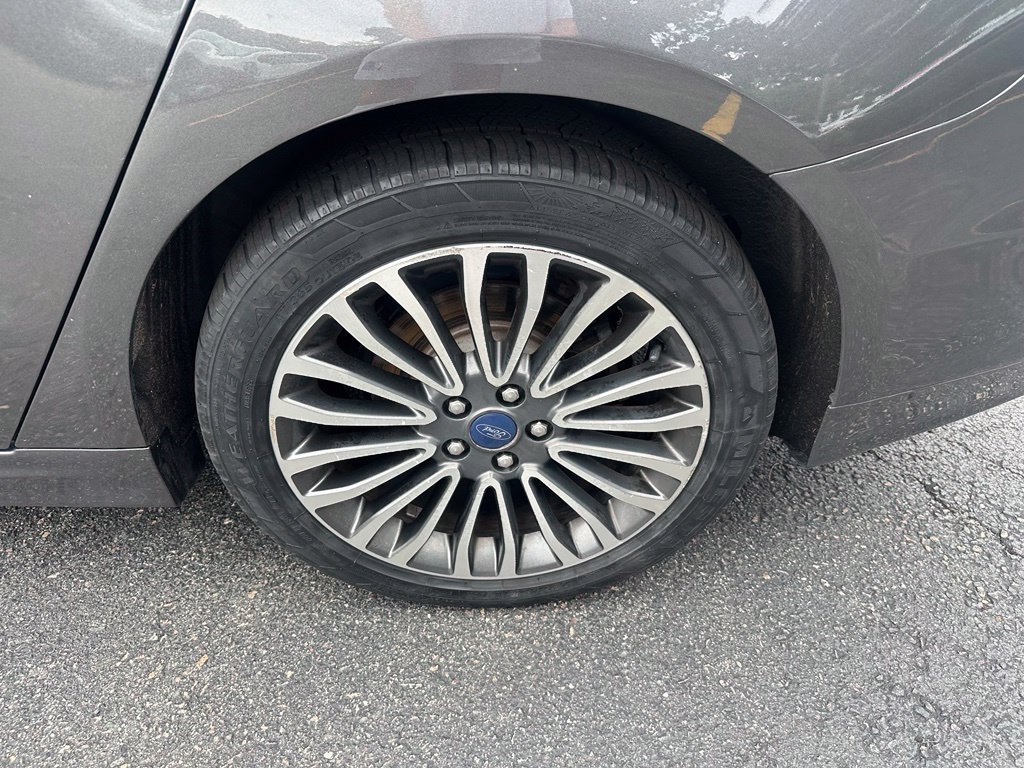 Used 2018 Ford Fusion Titanium AWD/4WD image 9