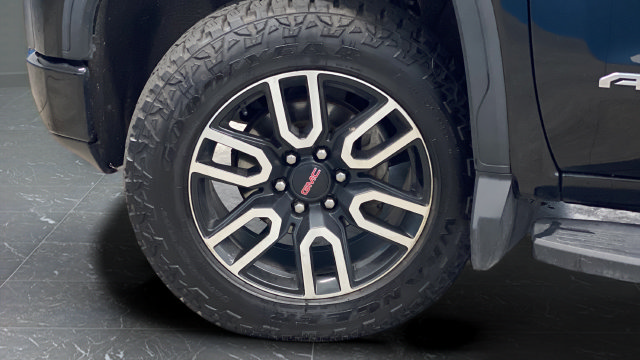 Used 2021 GMC Sierra 1500 AT4 w/ AT4 Preferred Package AWD/4WD image 39