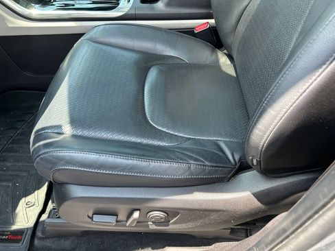 Used 2023 Kia Carnival SX Prestige FWD image 16