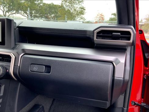 Used 2025 Toyota 4Runner TRD Off-Road image 17