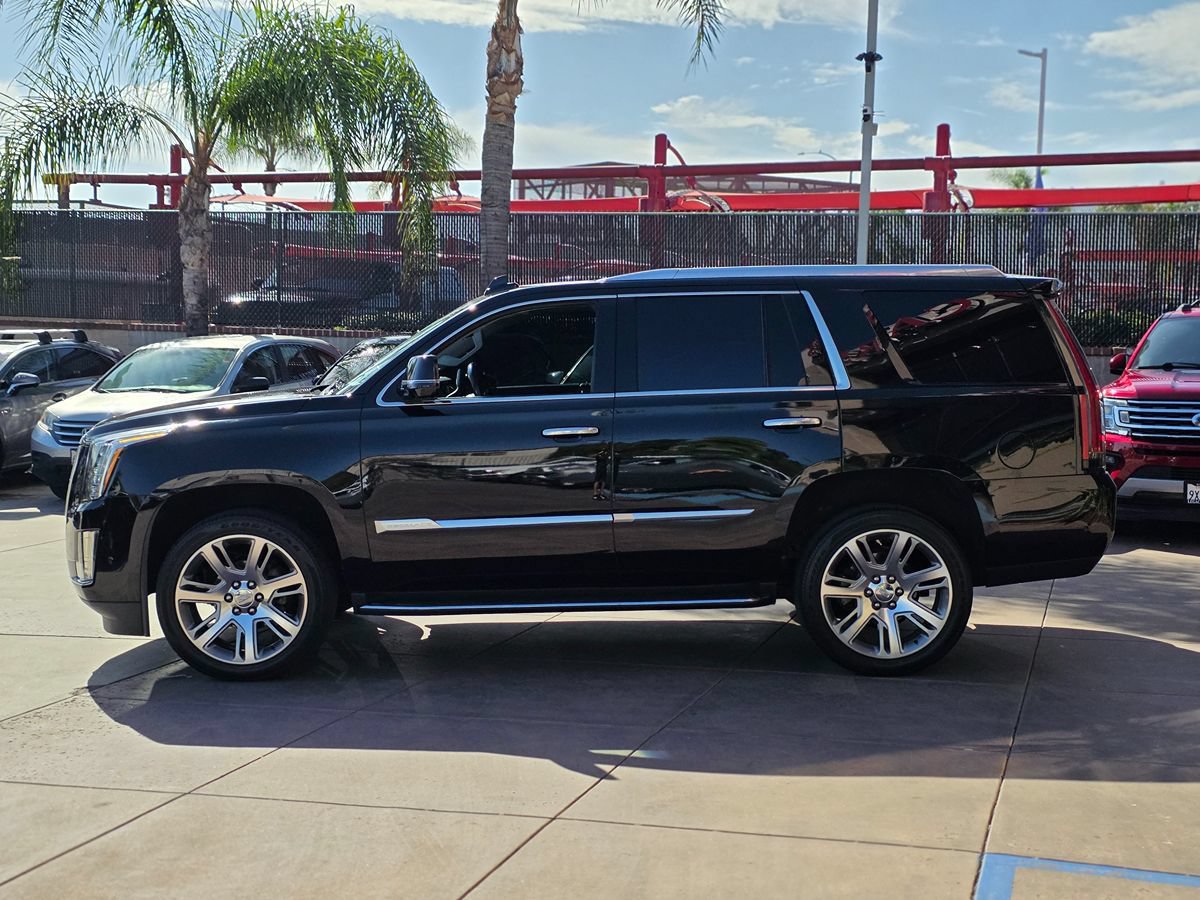 Used 2018 Cadillac Escalade Luxury RWD image 9