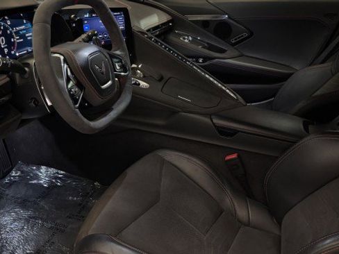 Used 2023 Chevrolet Corvette Stingray Premium Cpe w/ Z51 Performance Package image 3