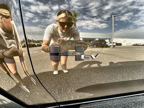 New 2025 GMC Hummer EV 3X w/ LPO, Dark Essentials Package image 65