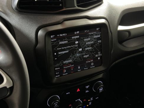 Used 2023 Jeep Renegade Trailhawk image 18