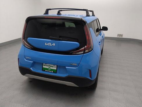 Used 2023 Kia Soul EX image 7