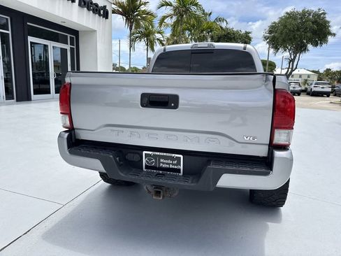 Used 2017 Toyota Tacoma TRD Sport w/ Tow Package RWD image 25