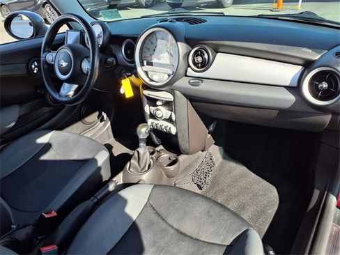 Used 2010 MINI Cooper Hardtop image 24