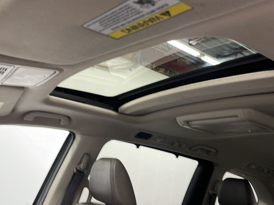 Used 2016 Honda Odyssey Touring image 12