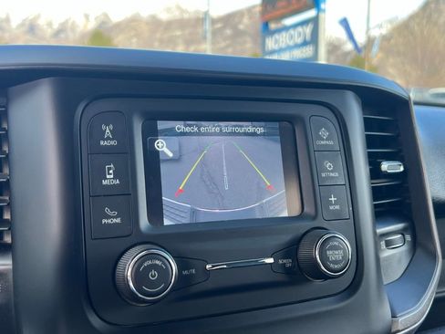 Used 2019 RAM 3500 Tradesman w/ Chrome Appearance Group image 34
