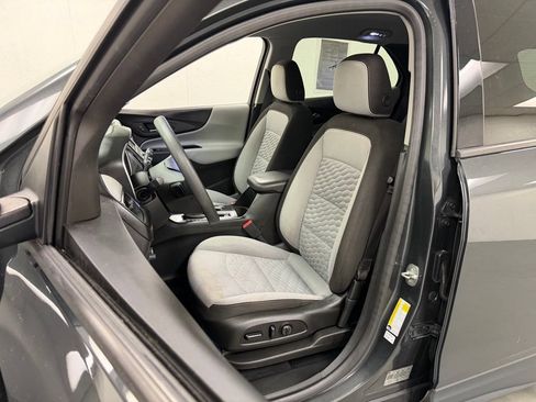Used 2019 Chevrolet Equinox LS w/ LS Convenience Package FWD image 19
