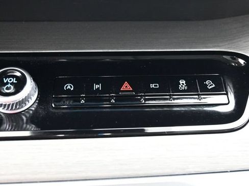 Certified 2025 Ford Expedition Platinum AWD/4WD image 25