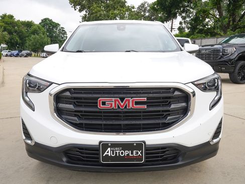 Used 2020 GMC Terrain SLE FWD image 2