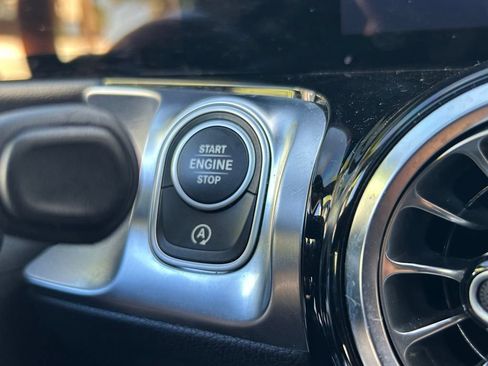 Used 2023 Mercedes-Benz GLB 250 image 49