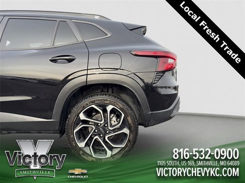 Used 2024 Chevrolet Trax RS image 22