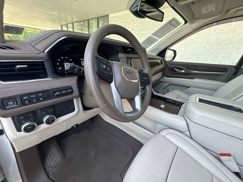 Certified 2023 GMC Yukon Denali AWD/4WD image 10