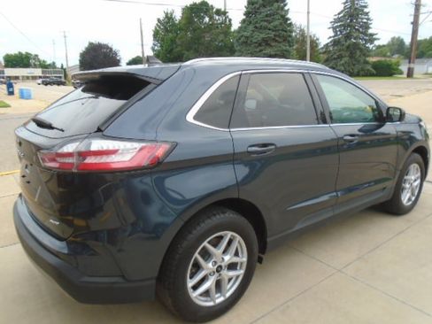 Used 2024 Ford Edge SEL w/ Convenience Package AWD/4WD image 9