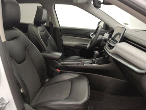 Used 2022 Jeep Compass Latitude w/ Sun and Sound Group image 21