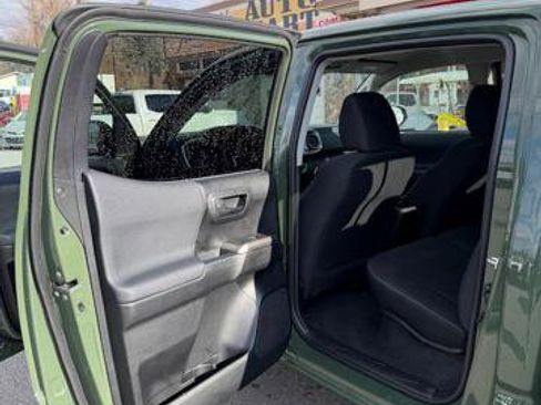 Used 2021 Toyota Tacoma SR5 image 16