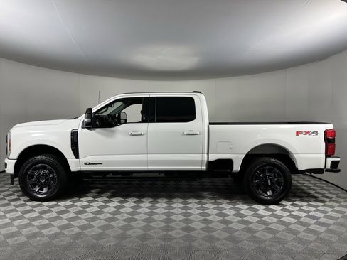 Used 2024 Ford F250 Lariat w/ Sport Appearance Package image 8