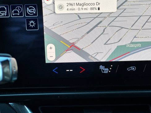 Used 2026 Chevrolet Equinox EV LT image 29