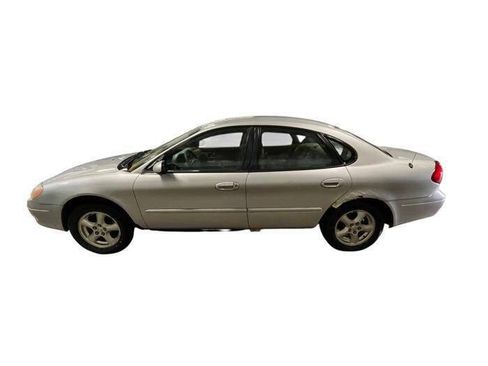 Used 2002 Ford Taurus SES image 2