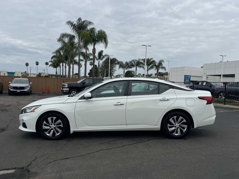 Used 2020 Nissan Altima 2.5 S image 2