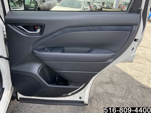 Used 2025 Subaru Forester Limited image 29