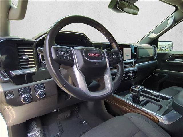 Used 2023 GMC Sierra 1500 Elevation w/ Preferred Package AWD/4WD image 10