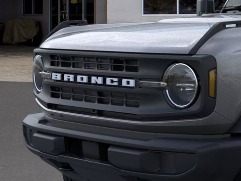 New 2025 Ford Bronco 4-Door AWD/4WD image 19