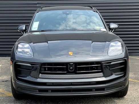 New 2025 Porsche Macan image 13