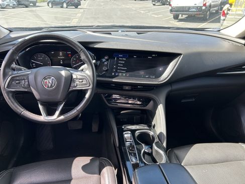 Used 2023 Buick Envision Essence image 5
