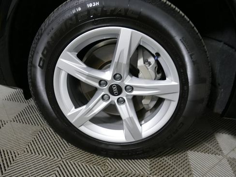 Used 2023 Audi Q5 2.0T Premium w/ Convenience Package AWD/4WD image 9